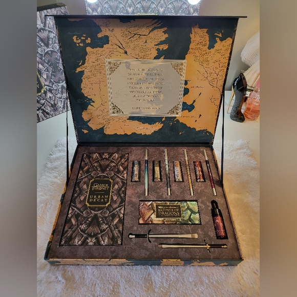 Game of Thrones Urban Decay Vault - Picture 5 of 11